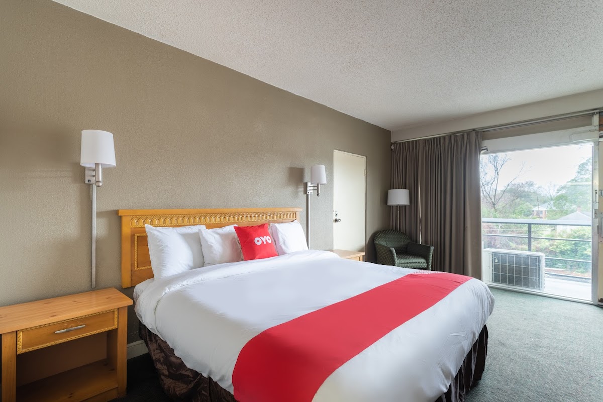 OYO Hotel Sumter SC Downtown photo 2