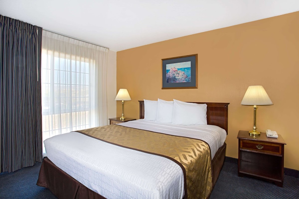 Super 8 by Wyndham Oroville photo 2