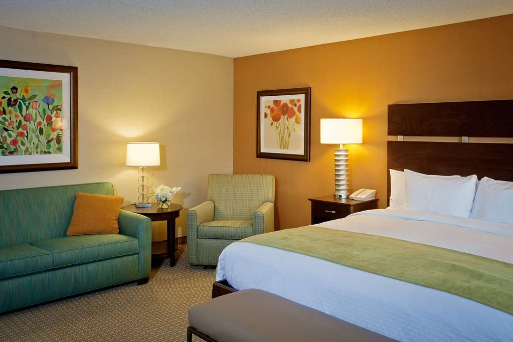 DoubleTree by Hilton Hotel Santa Fe photo 2