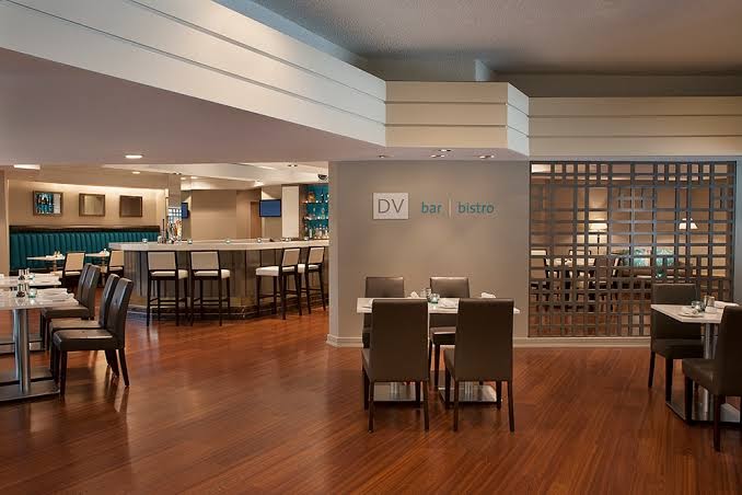 Toronto Don Valley Hotel & Suites photo 2