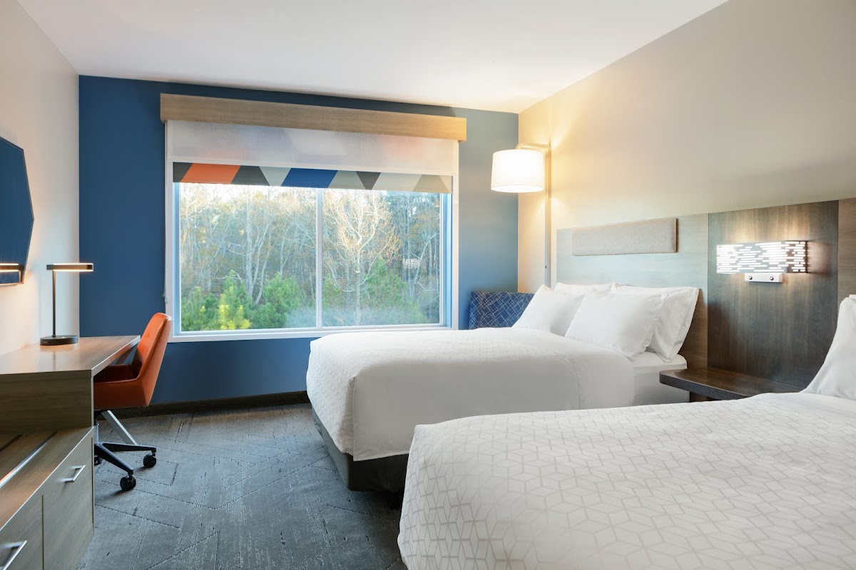 Holiday Inn Express & Suites Richmond-Brandermill-Hull St. photo 2