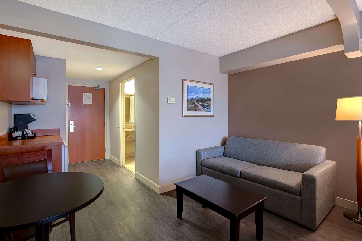 Days Inn & Suites by Wyndham Collingwood photo 3