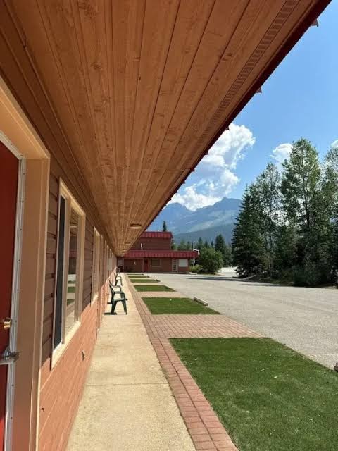 Saddle Mountain Lodge photo 3