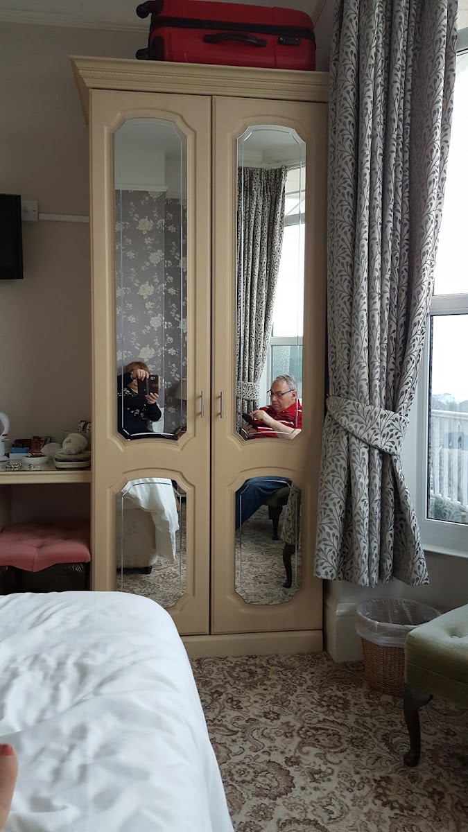 Varley House - Book Direct