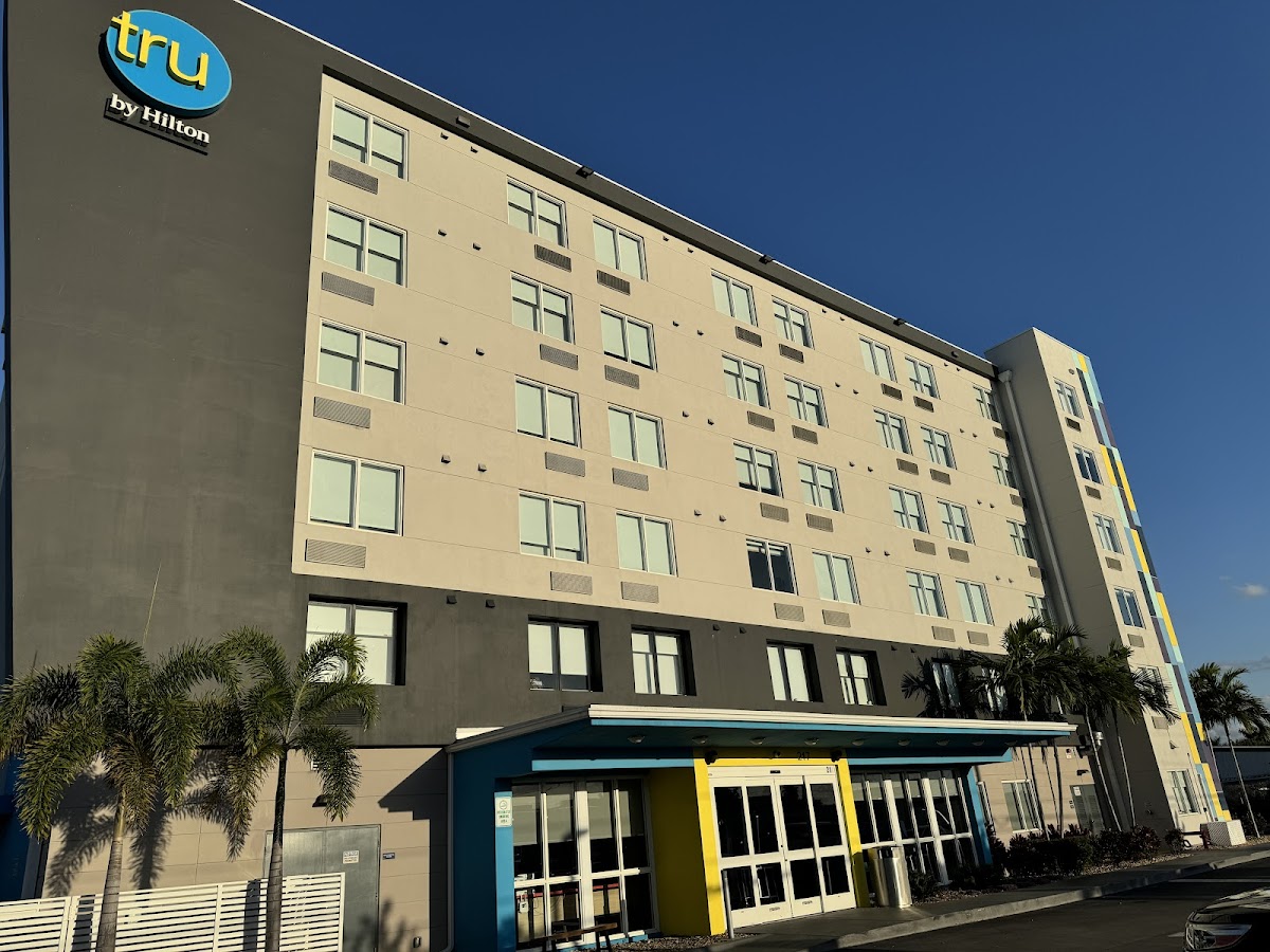 Tru by Hilton Florida City
