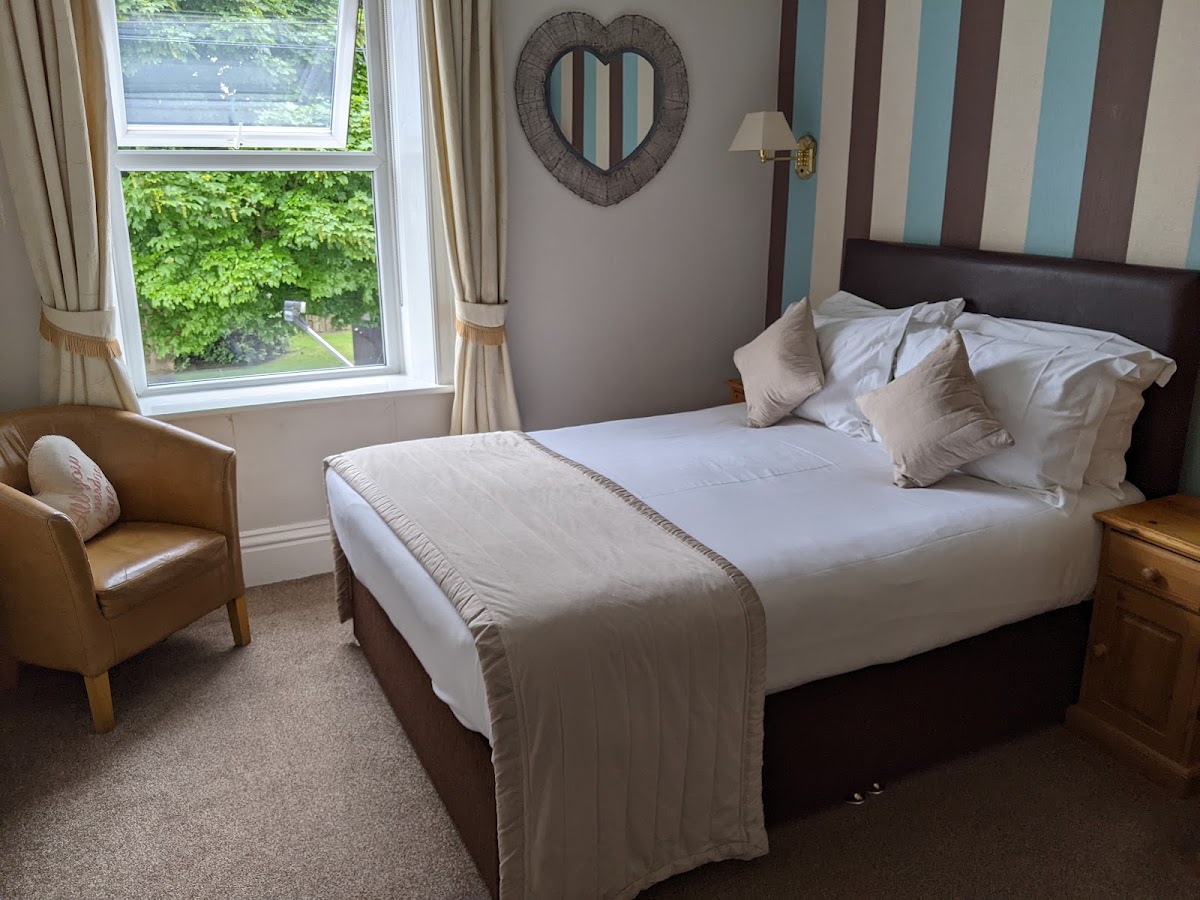 The White House Inn - Whitby photo 2
