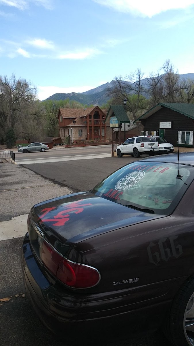 Swiss Chalet Motel photo 3