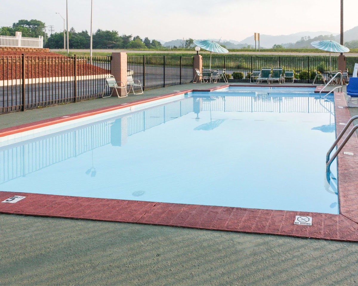 Econo Lodge Rocky Top photo 3