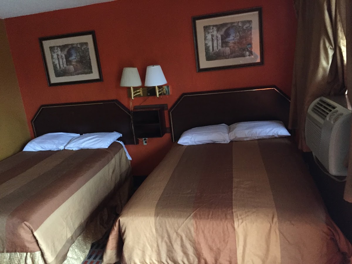 Levee Inn photo 3
