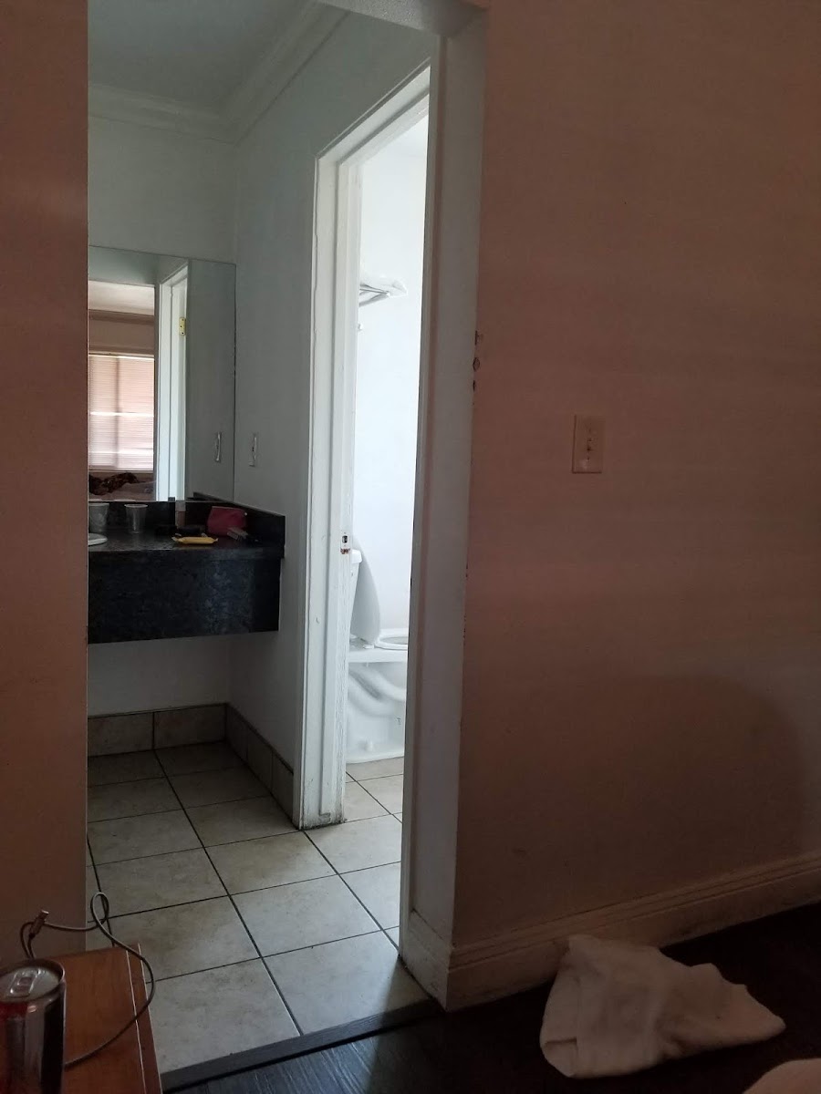 The Oaks Motel photo 3