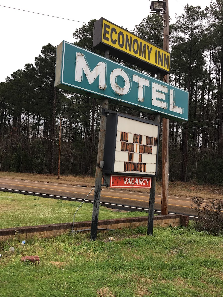 Economy Inn photo 2