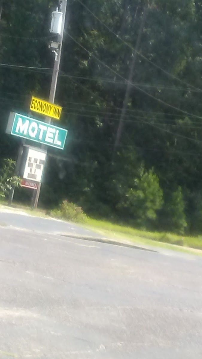Economy Inn photo 3