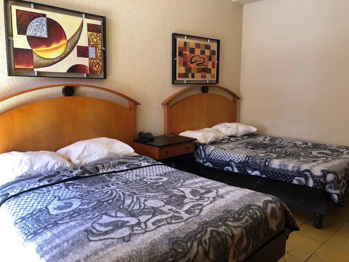 HOTEL Regis photo 2