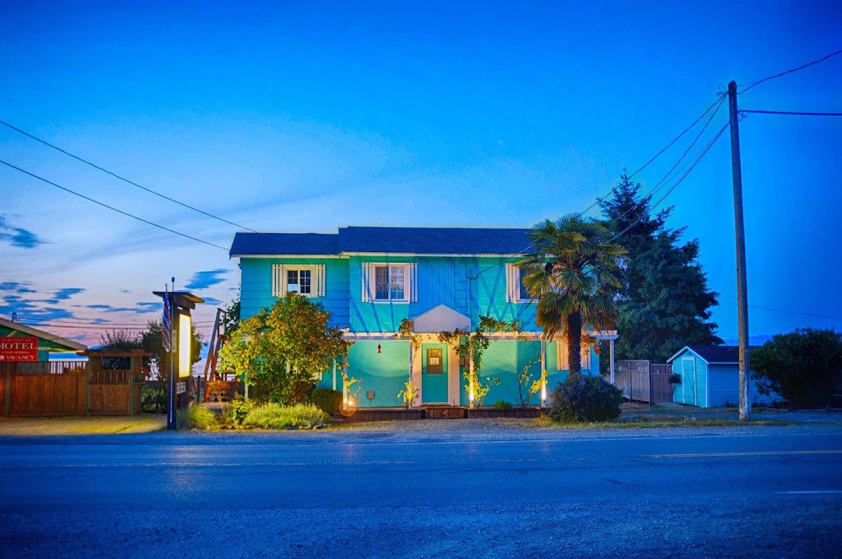 Lighthouse Motel