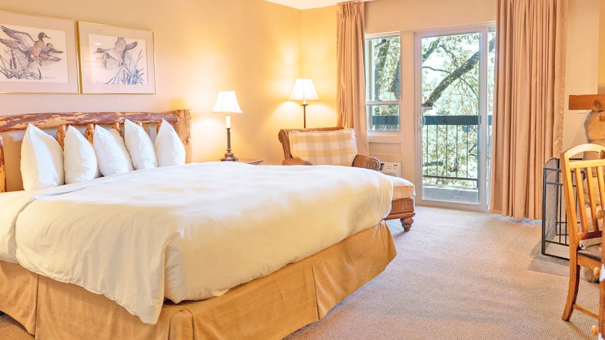 Riverside Inn photo 2