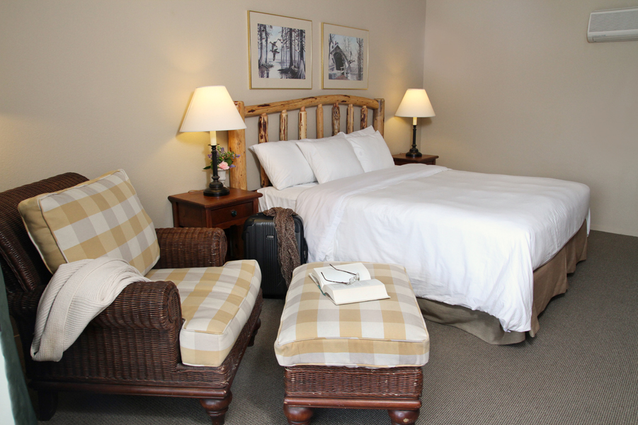 Riverside Inn photo 3