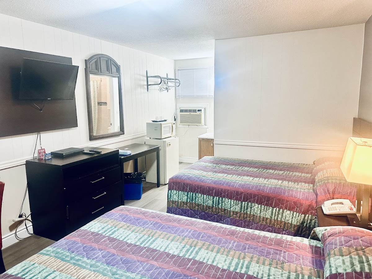 Twin Oaks Motel photo 2