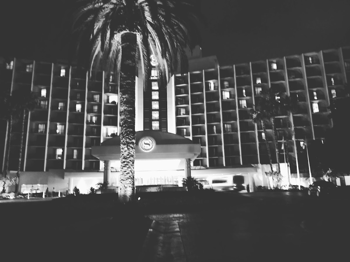 Hotel Emperador