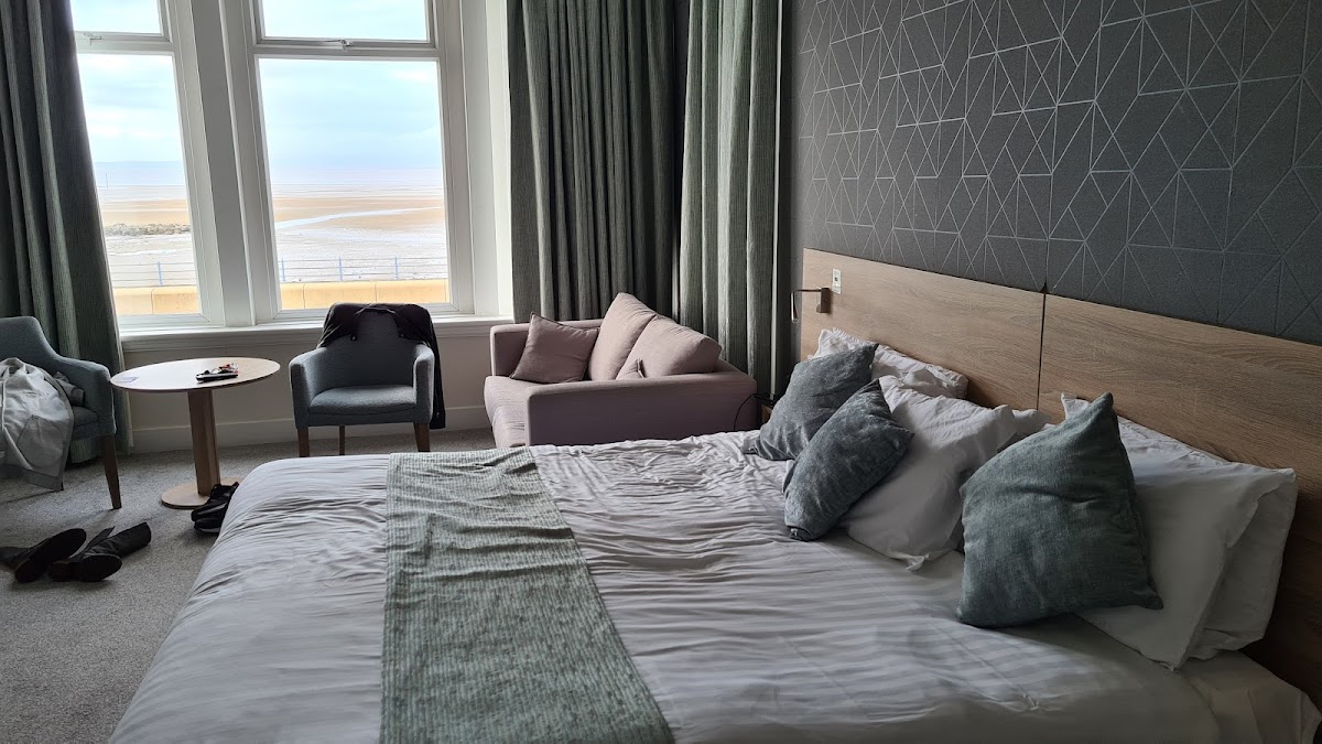 Clarendon Hotel photo 2