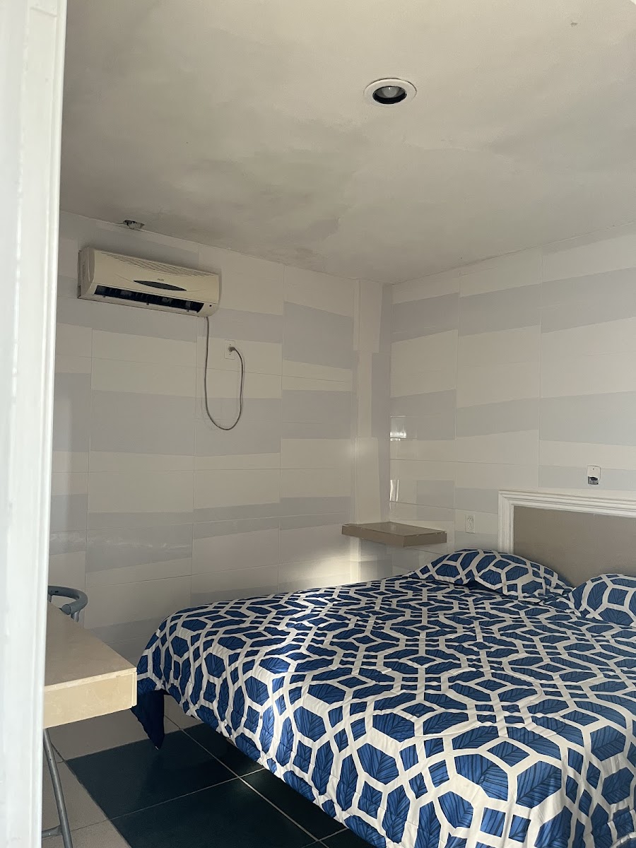 Hotel Oasis photo 2