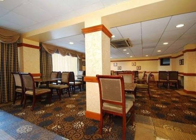 Quality Inn & Suites photo 3