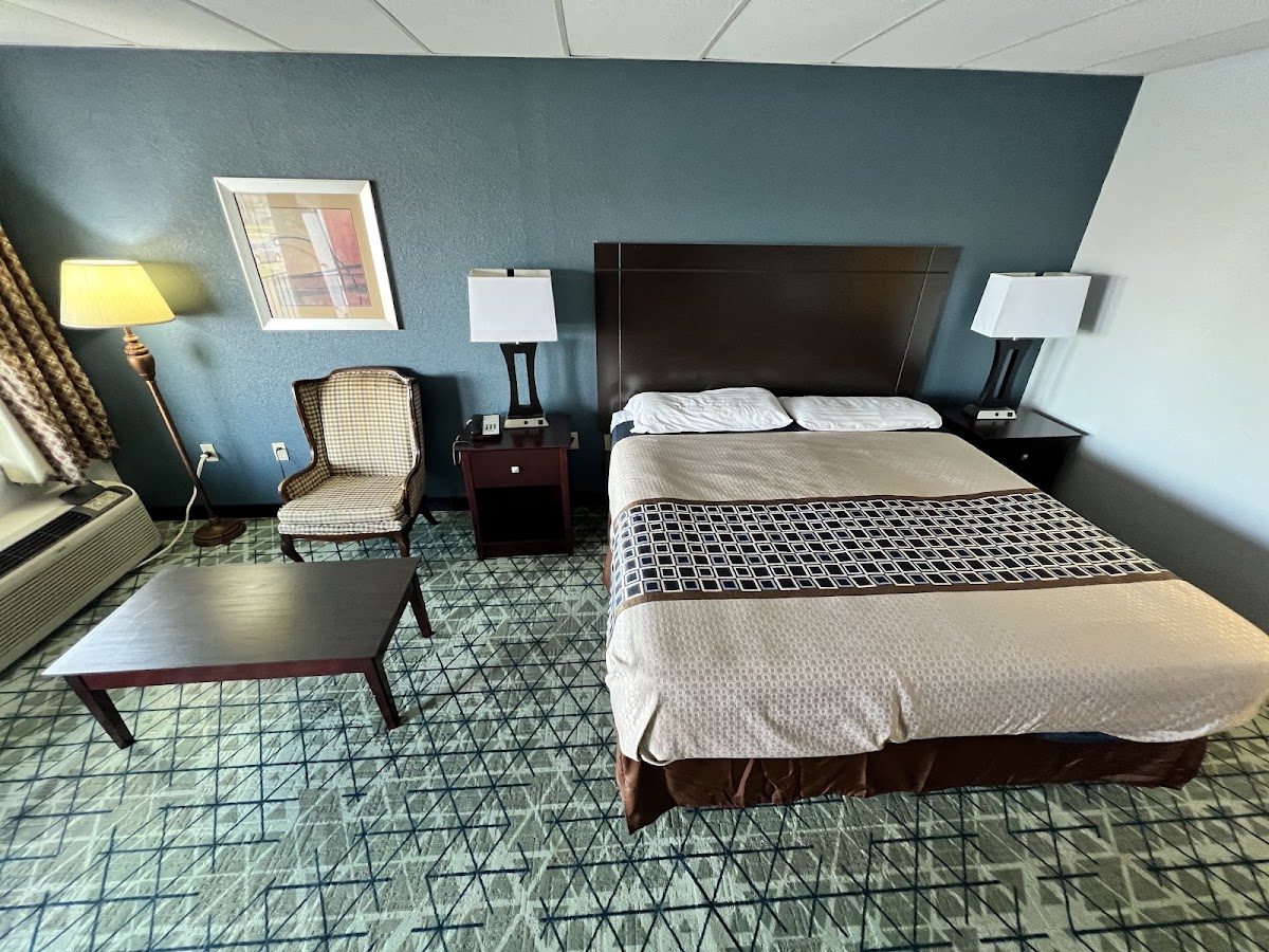 Executive Inn photo 2