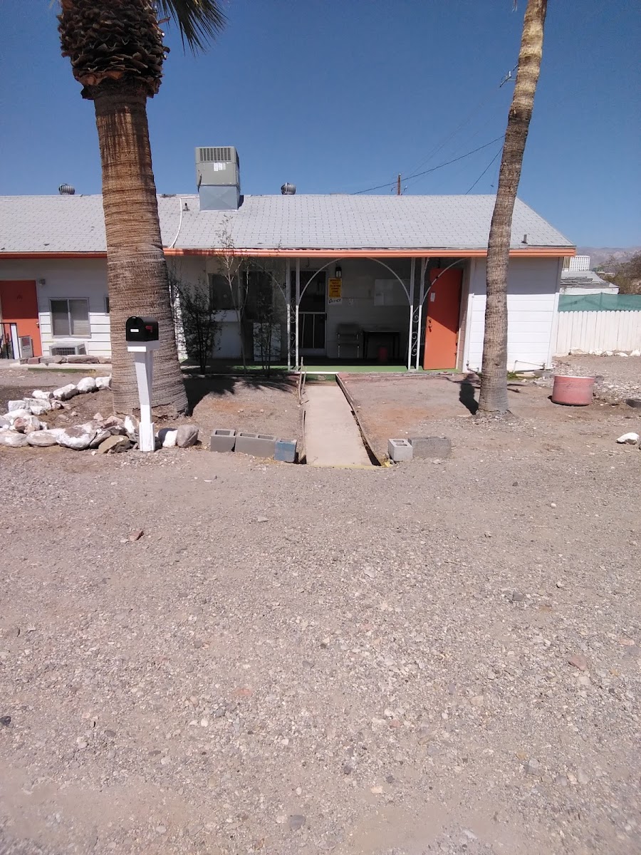 Palms Motel