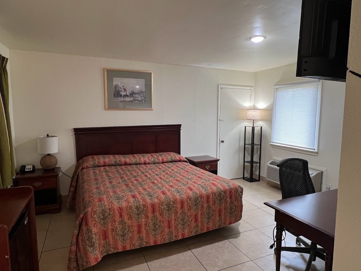 Budget Inn photo 2