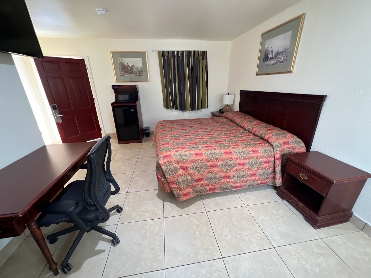 Budget Inn photo 3