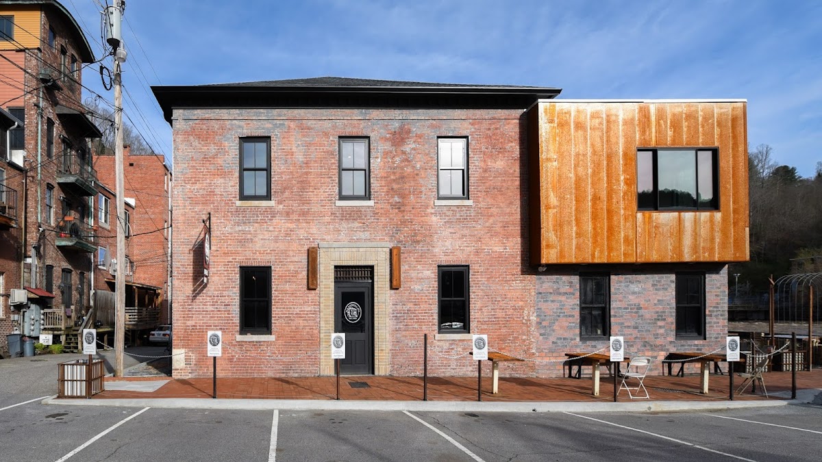 Old Marshall Jail Hotel