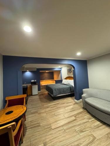 Sunset Inn photo 2