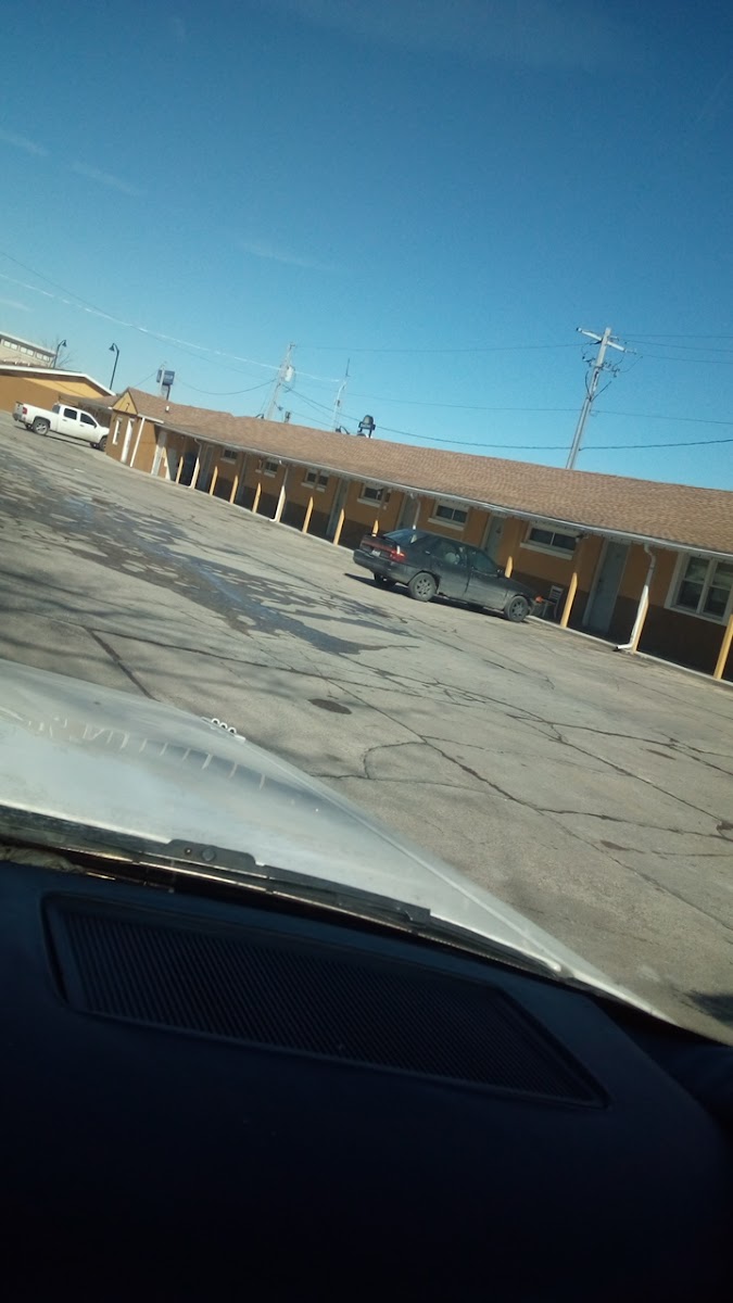 Economy Inn photo 2