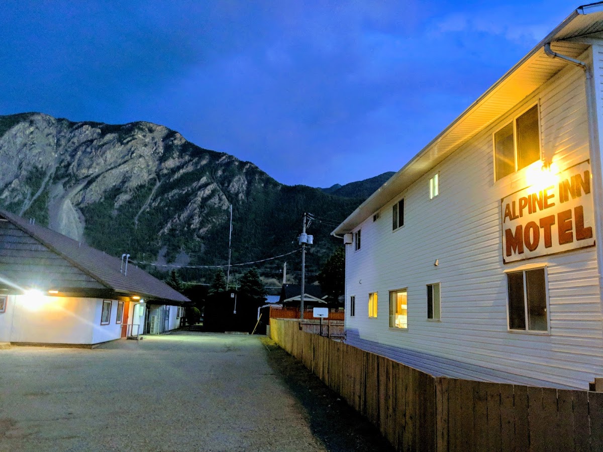 Alpine Inn