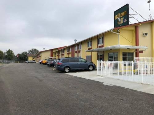 Midtown Inn photo 2