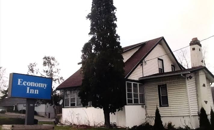 Economy Inn photo 3