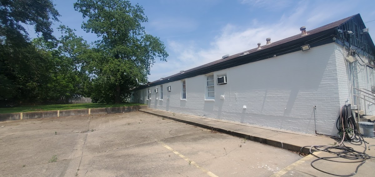 Town House Motel photo 2