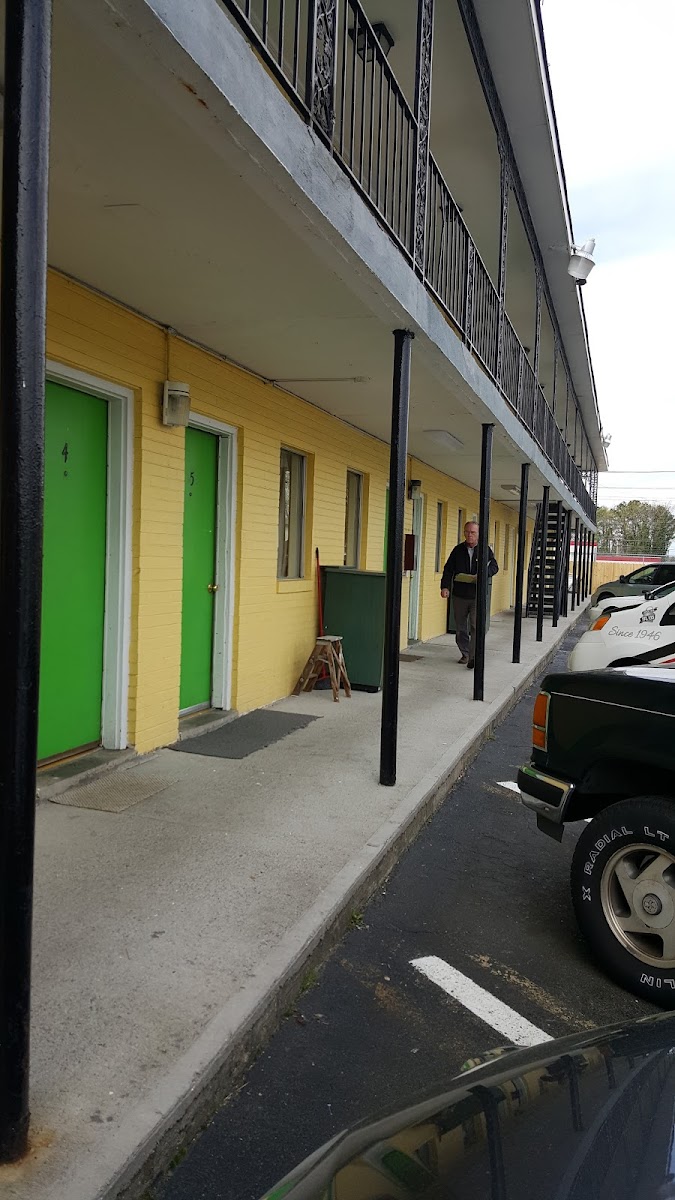 Town Motel