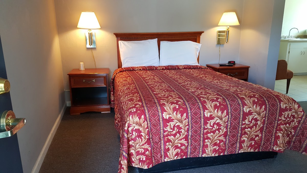 Pacific Motel photo 2