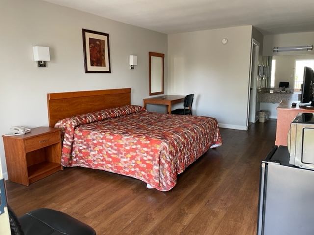 Economy Inn photo 2
