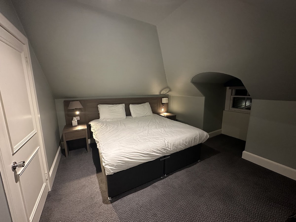 Royal Hotel photo 2