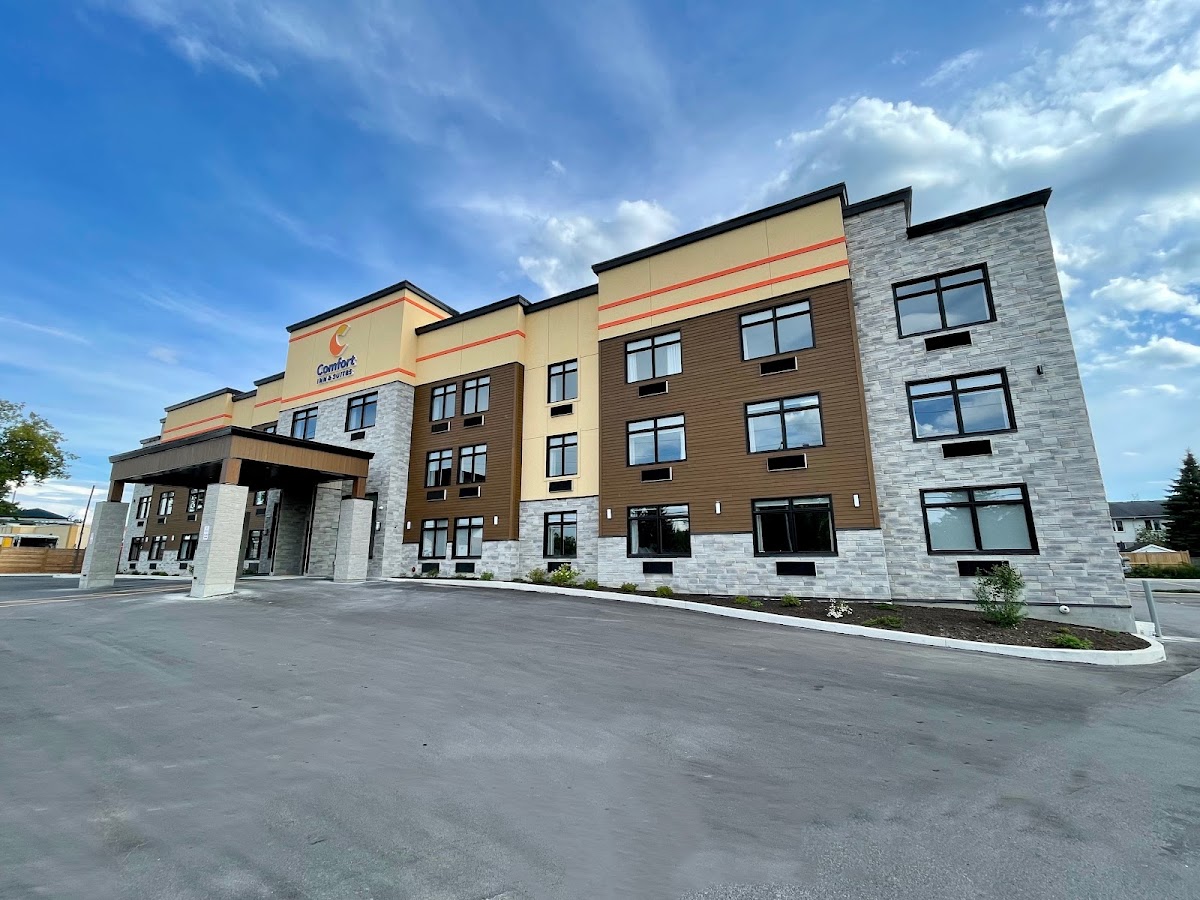 Comfort Inn & Suites