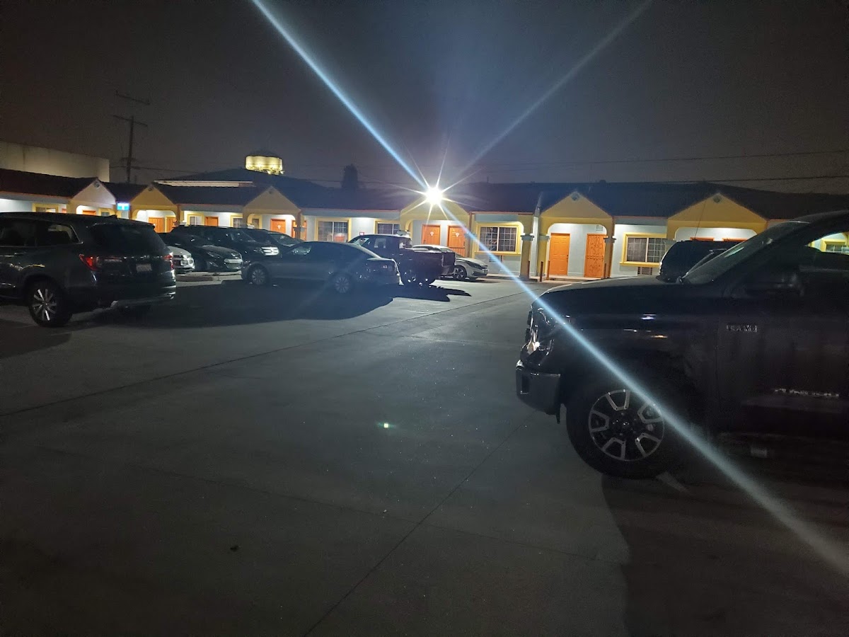 Sunrise Inn photo 3