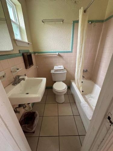 Sands Motel photo 3