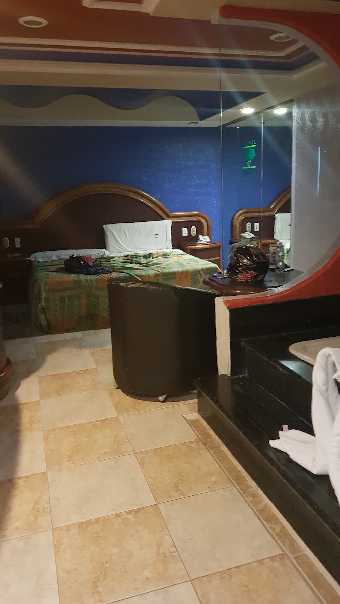 Hotel florida photo 2