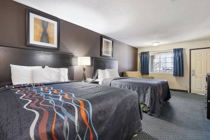 Economy Inn photo 2