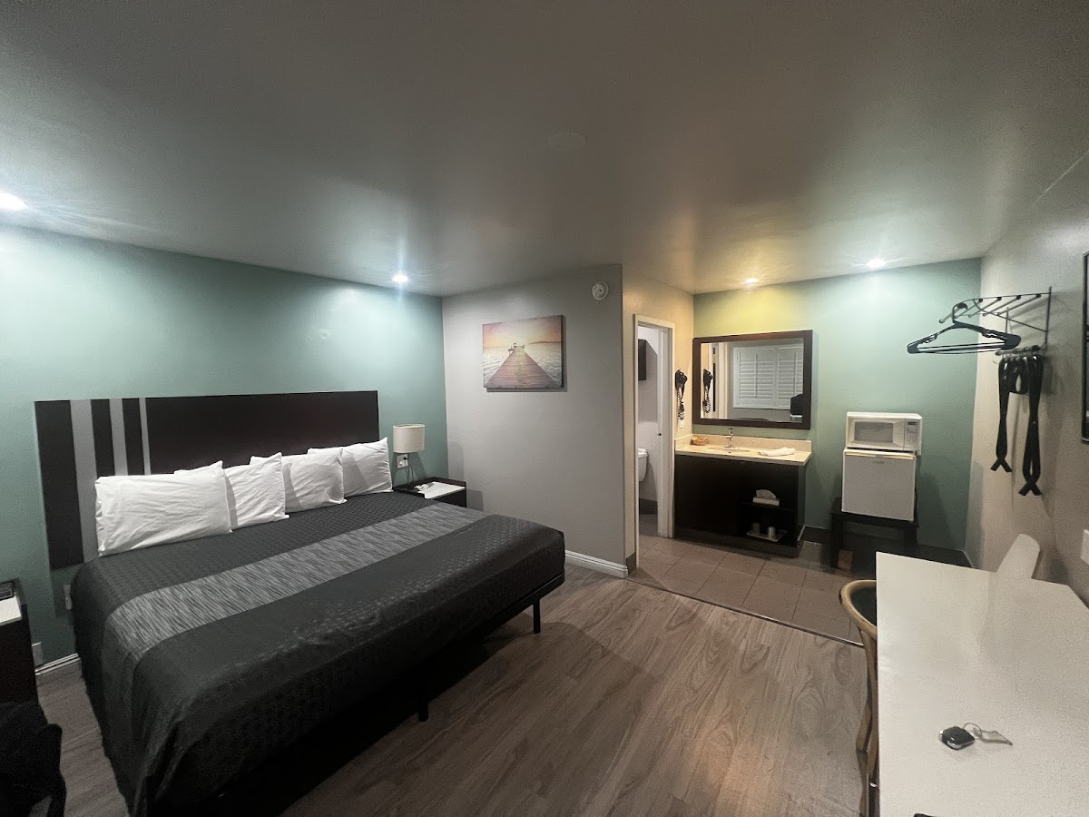 Beach Inn photo 2