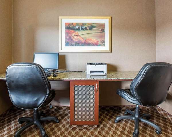 Comfort Inn & Suites photo 3