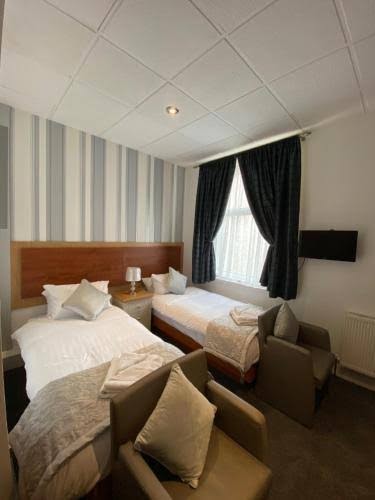 The Strand Hotel photo 3