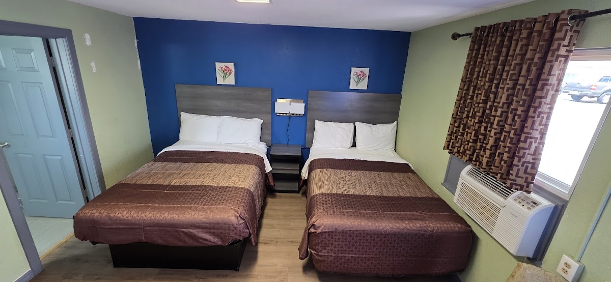 Plaza Motel photo 2