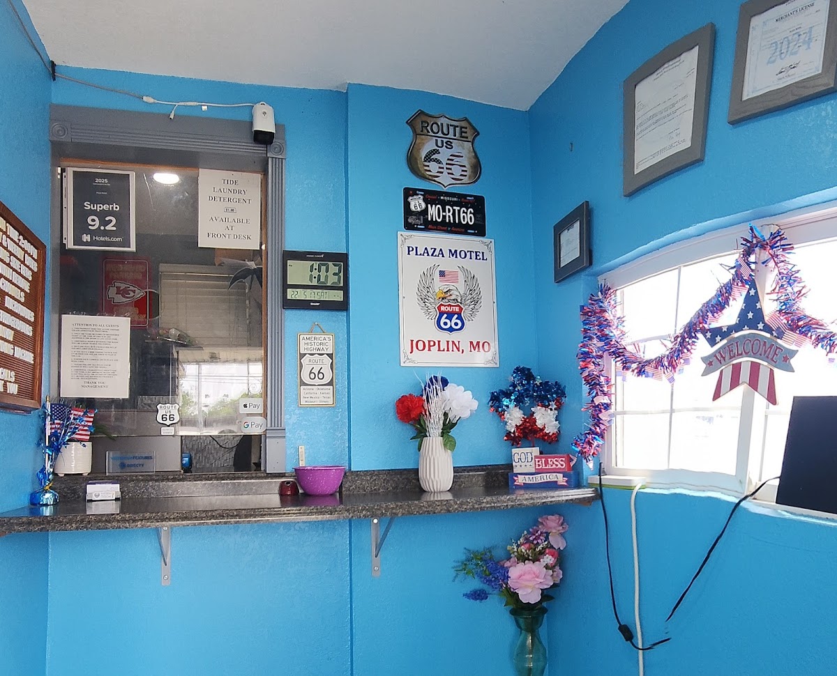 Plaza Motel photo 3